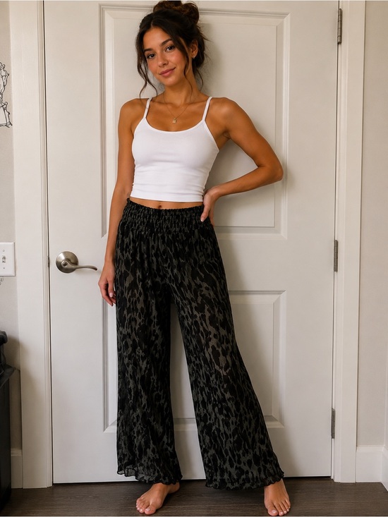 Pants - Wide Leg Leopard Print Palazzo Pants - Black